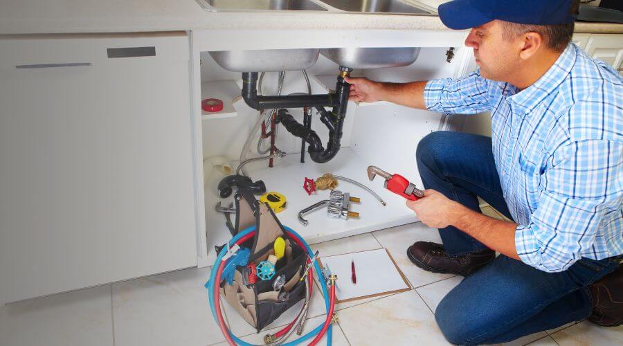 Expert burst pipe repair services in Challenge, CA